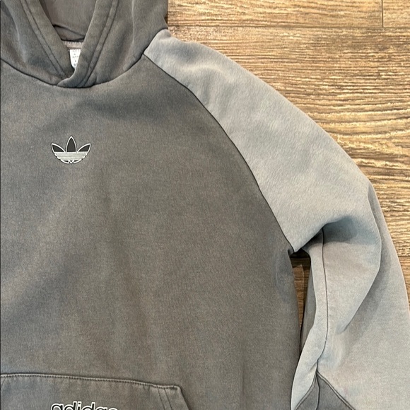 Adidas Boys Kids Size Large 13/14 Gray Hoodie - Picture 4 of 7